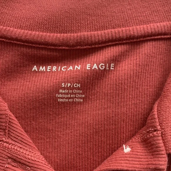 American Eagle button up cropped polo - Picture 2 of 2